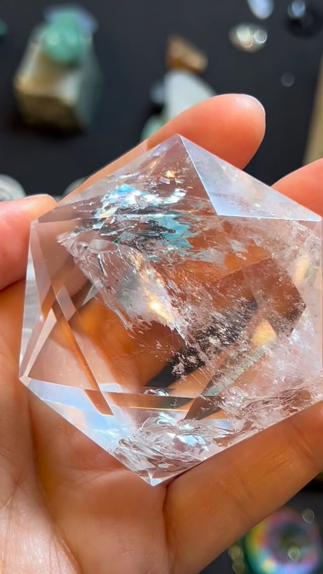 Quartz facetté